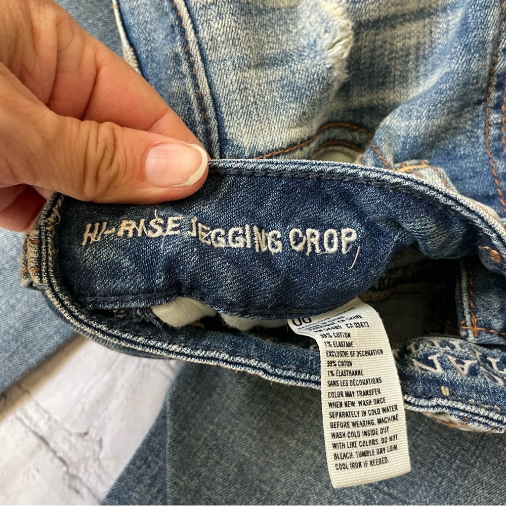 American Eagle Light/Medium Wash Distressed High Rise Cropped Jeggings - Picture 5 of 5